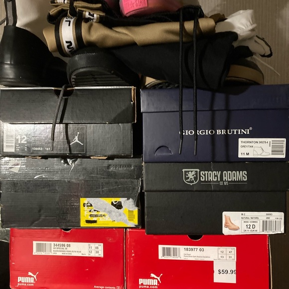 Over 200 pairs of my personal shoe collection - Picture 4 of 15